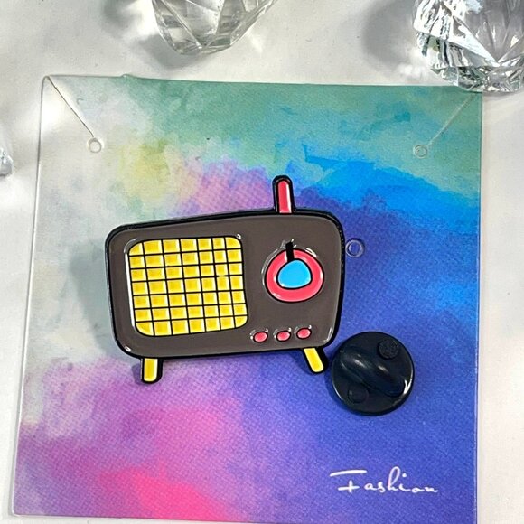 Radio Vintage Lapel Pin Retro Brown Brooch Enamel Badge Pin Accessories Jewelry - Picture 4 of 6